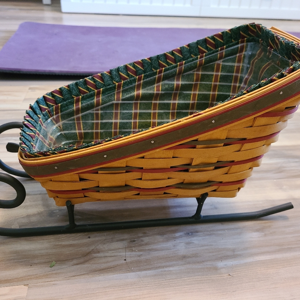 Lonaberger Holiday Sleigh